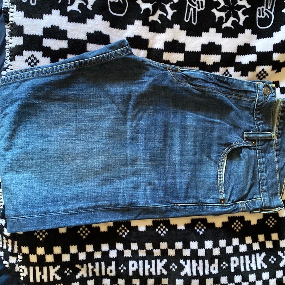 Blue Levi’s 569 36/32